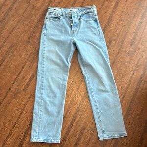 Levis lightwash straight leg jeans
